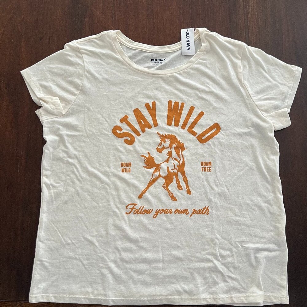 NEW: Old Navy Graphic T-Shirt, off-white, Size XXL(18) Plus